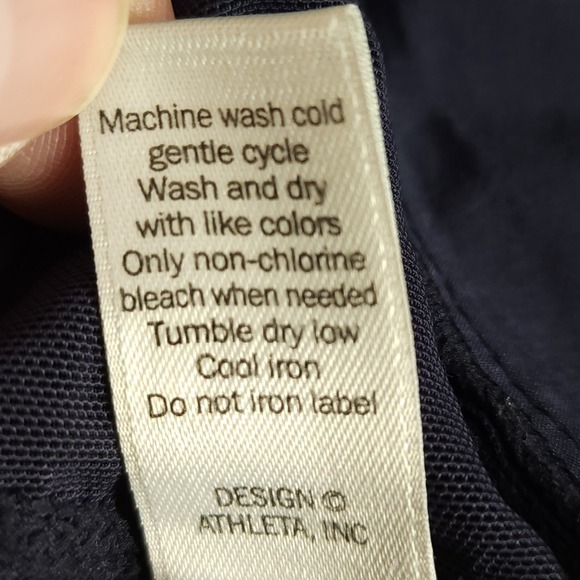 Athleta Navy Blue Zip Pocket Performance Pants Women's Size 8 Moto Style - Picture 11 of 12